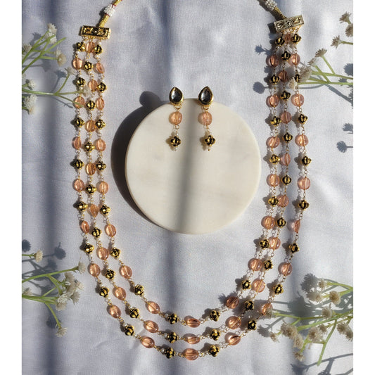 PEACH MEERA NECKLACE