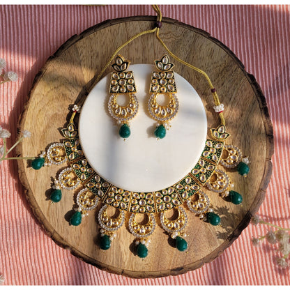 GREEN  SAWANI  NECKLACE