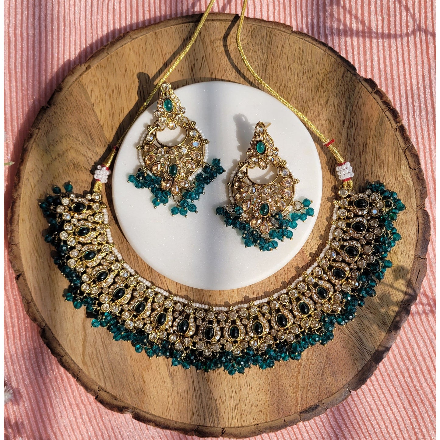 GREEN URMI NECKLACE