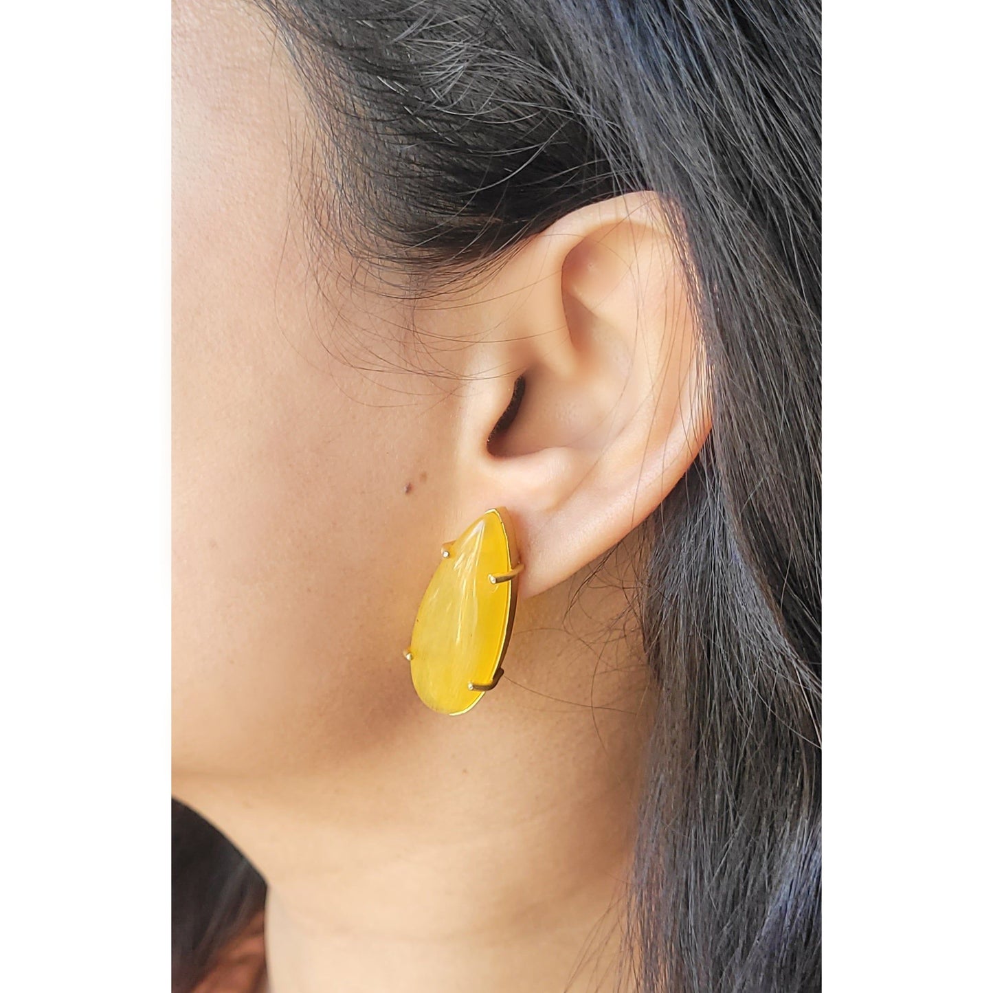 YELLOW YASMEEN STUDS