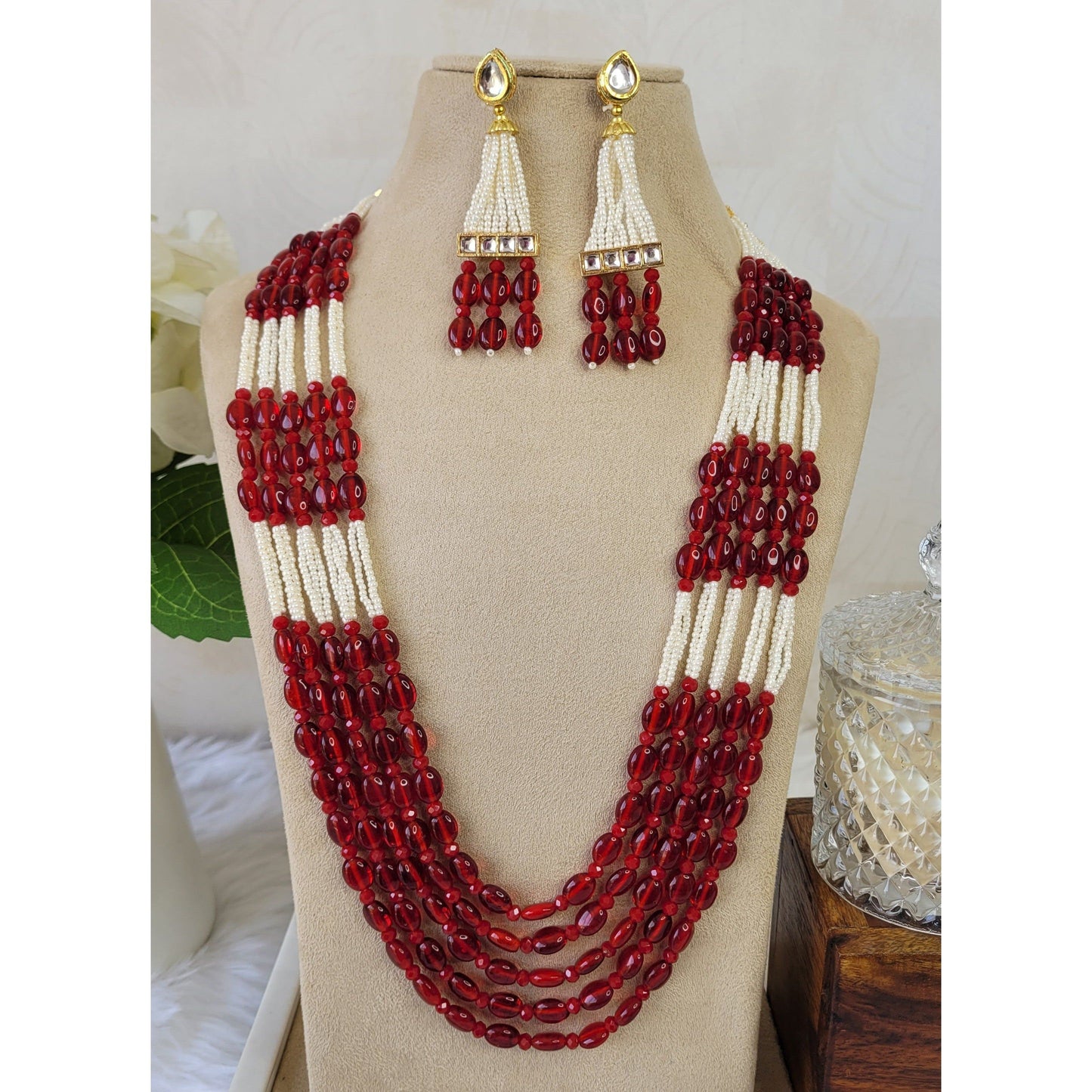 MAROON LOLITA NECKLACE