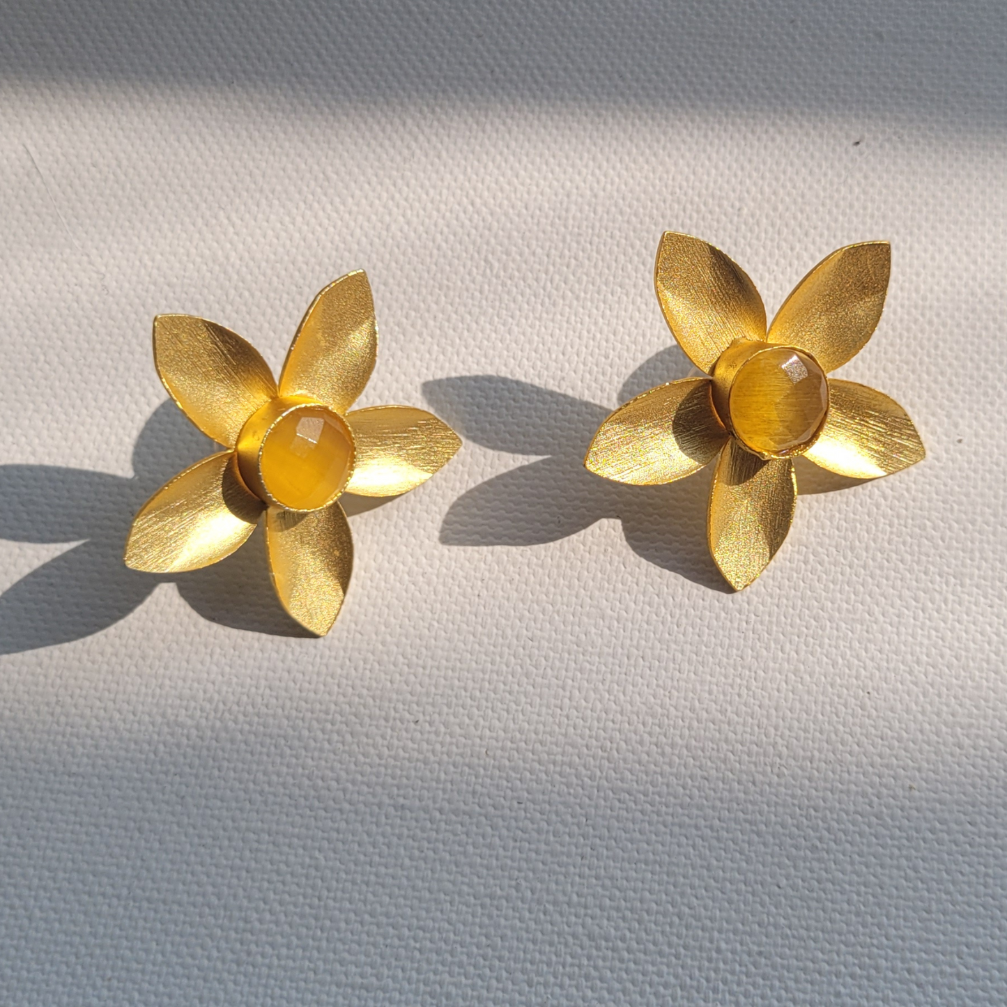 YELLOW YUGA STUDS