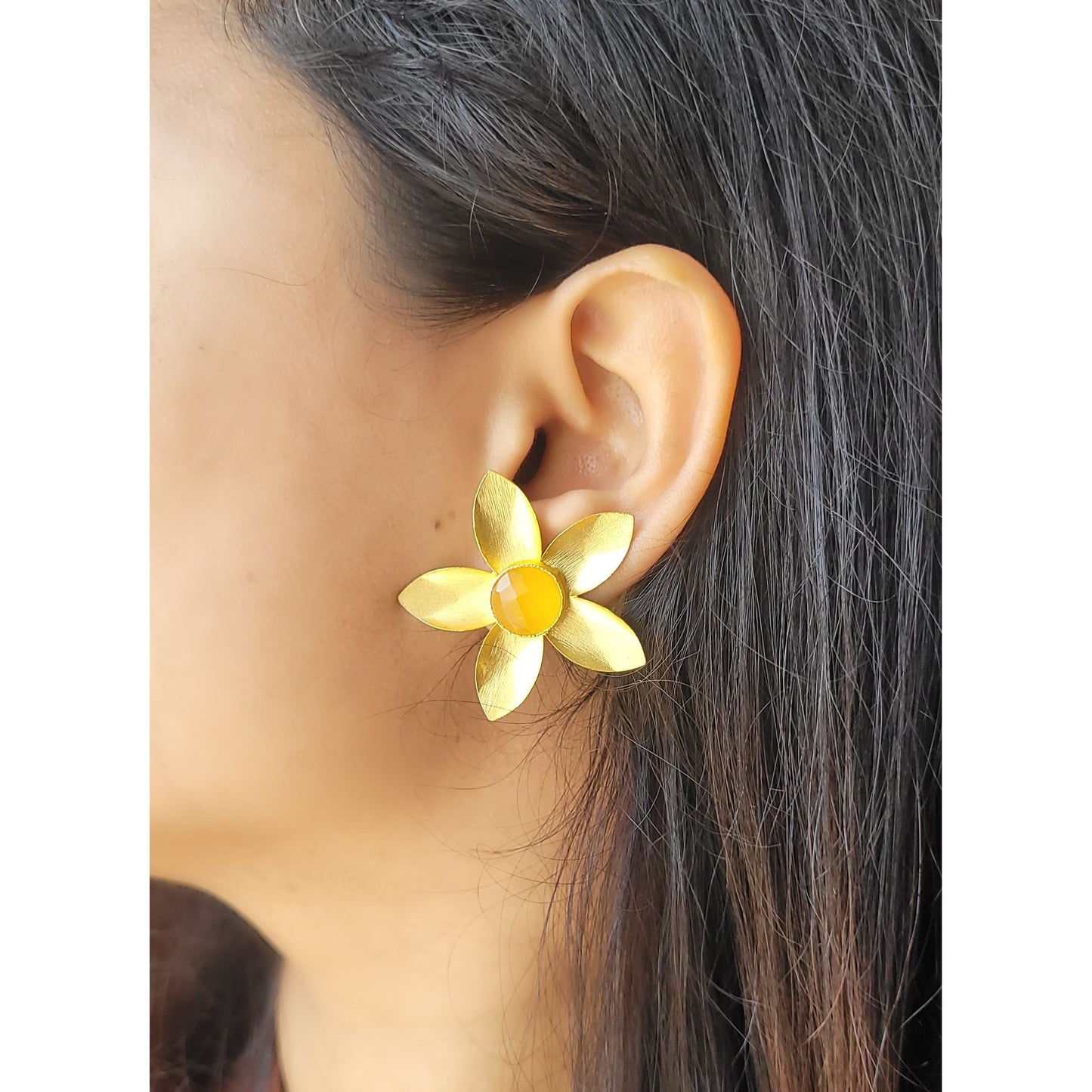 YELLOW YUGA STUDS